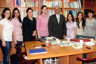 Dr Fatma Ahsen Turan ve Ogrencileriyle 